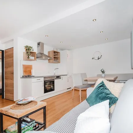 Apartman Souterrain 333